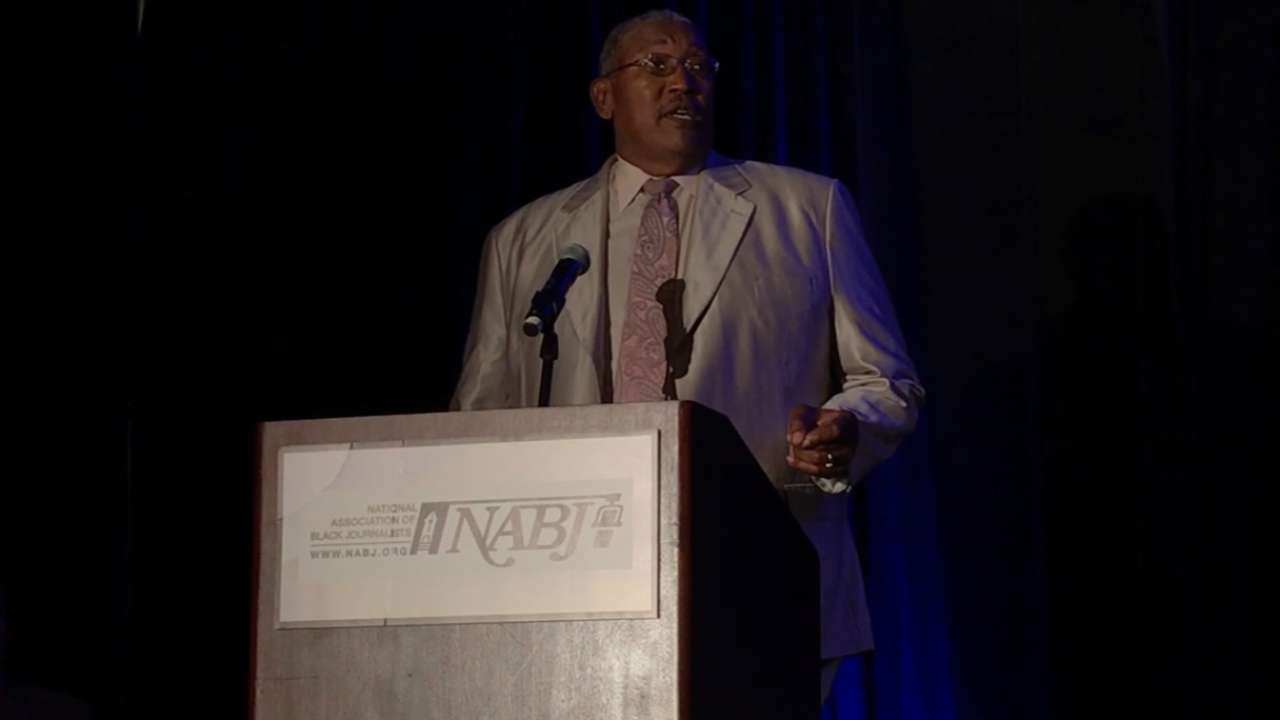 J.R. Richard earns Sam Lacy Pioneer Award