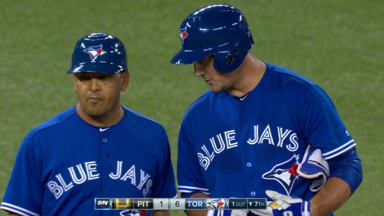 Two Blue Jays score on error
