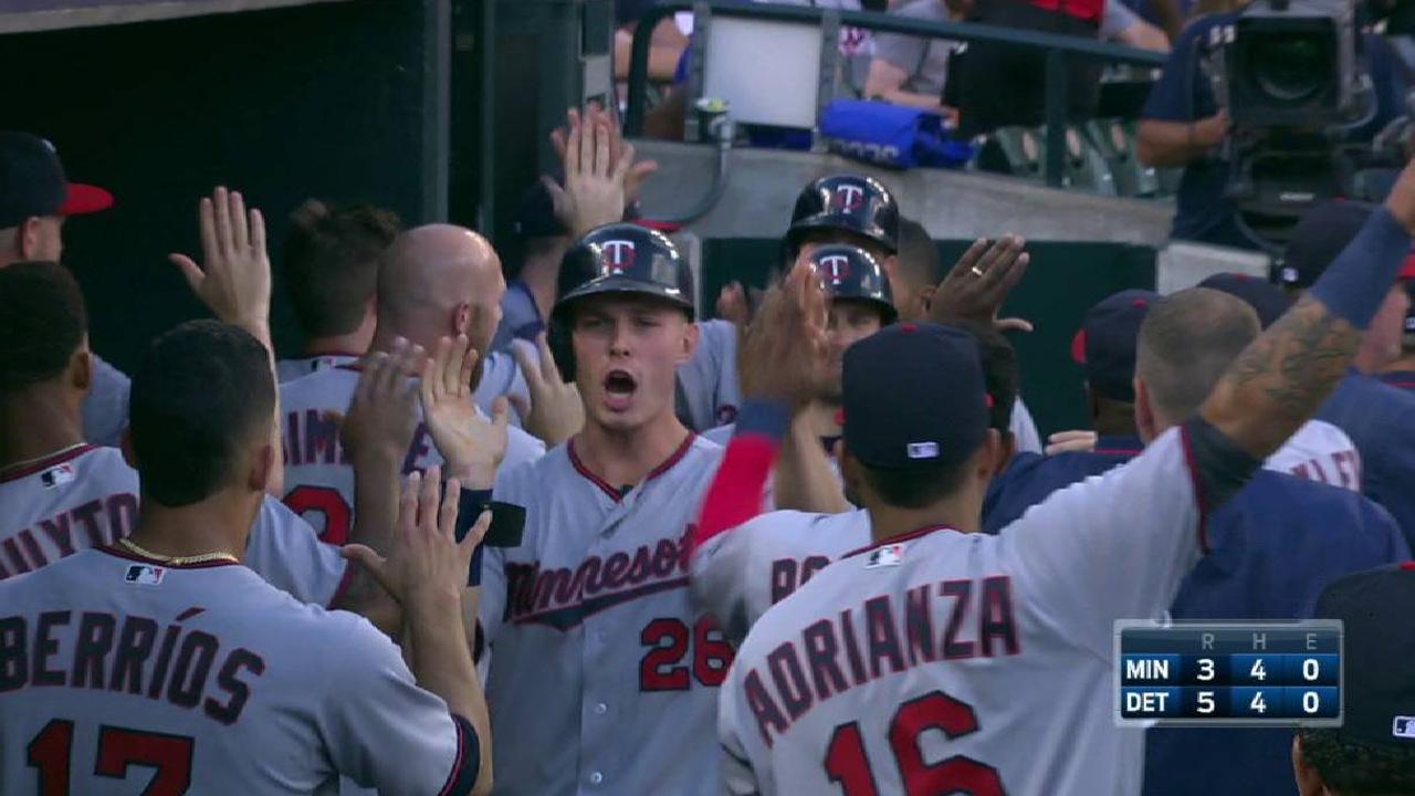 Mauer's bases-clearing double