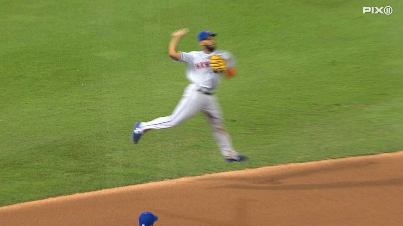 Rosario's jump throw