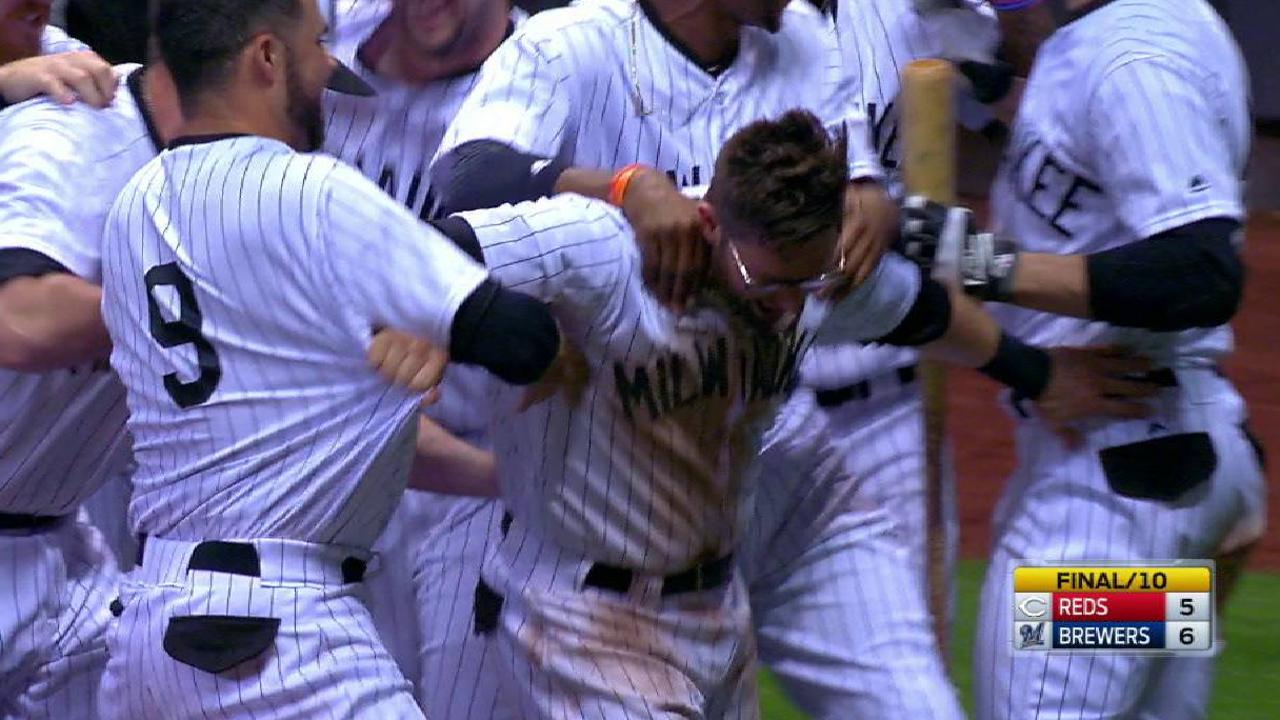 Cerveceros cortaron racha de seis reveses con un wild pitch en extras