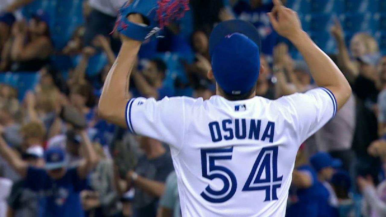 Tepesch domina y Osuna llega a 30 rescates en triunfo de Azulejos