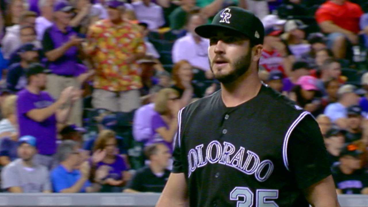 Bettis guía triunfo de Rockies ante Bravos tras vencer el cáncer