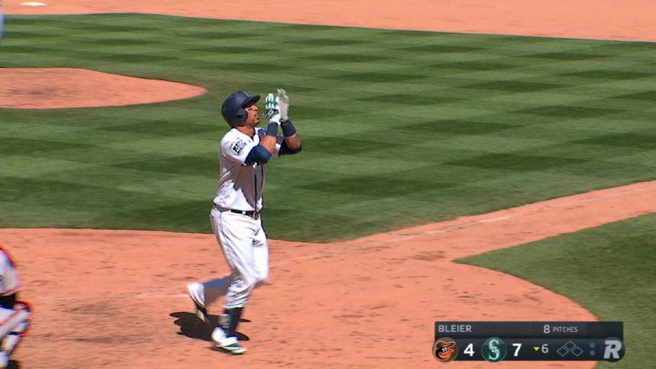 Martin's solo home run