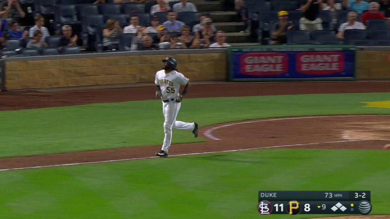 Pirates can't complete valiant comeback