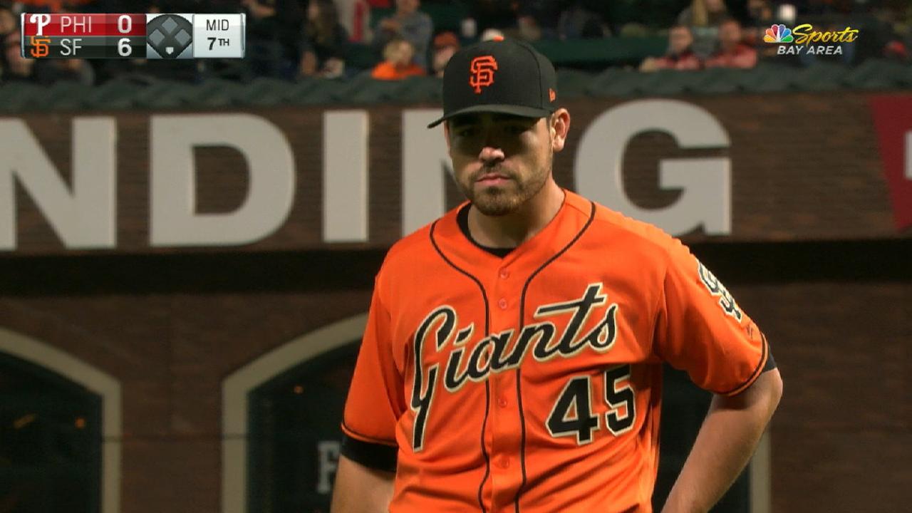 Moore happy he'll return to Giants in 2018
