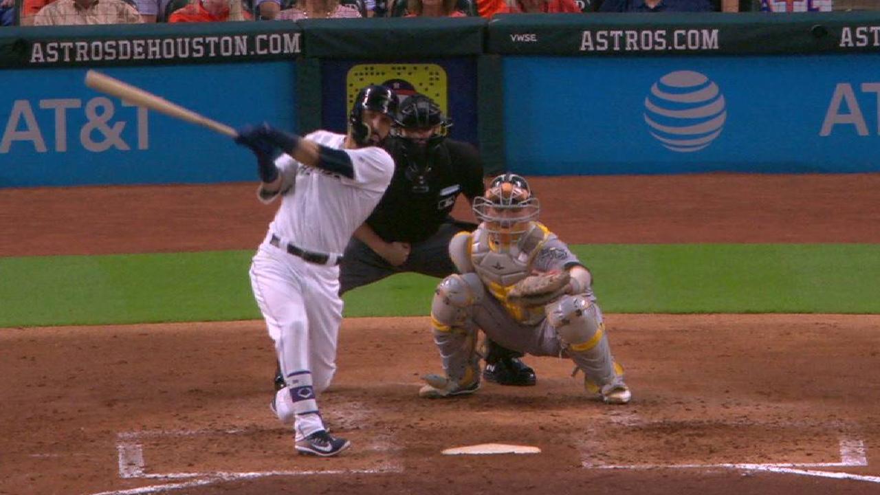 González conectó batazo clave en la victoria de los Astros
