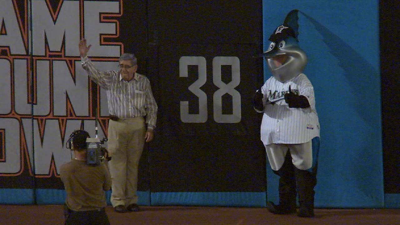 MLB reacts to loss of play-by-play legend 'Felo'