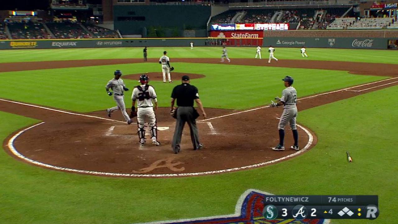 Alonso remolca tres y Marineros se imponen a Bravos
