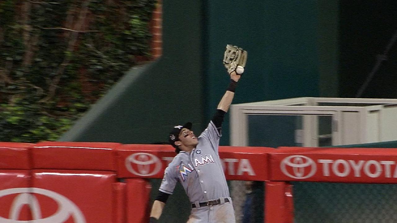 Yelich's spectacular robbery