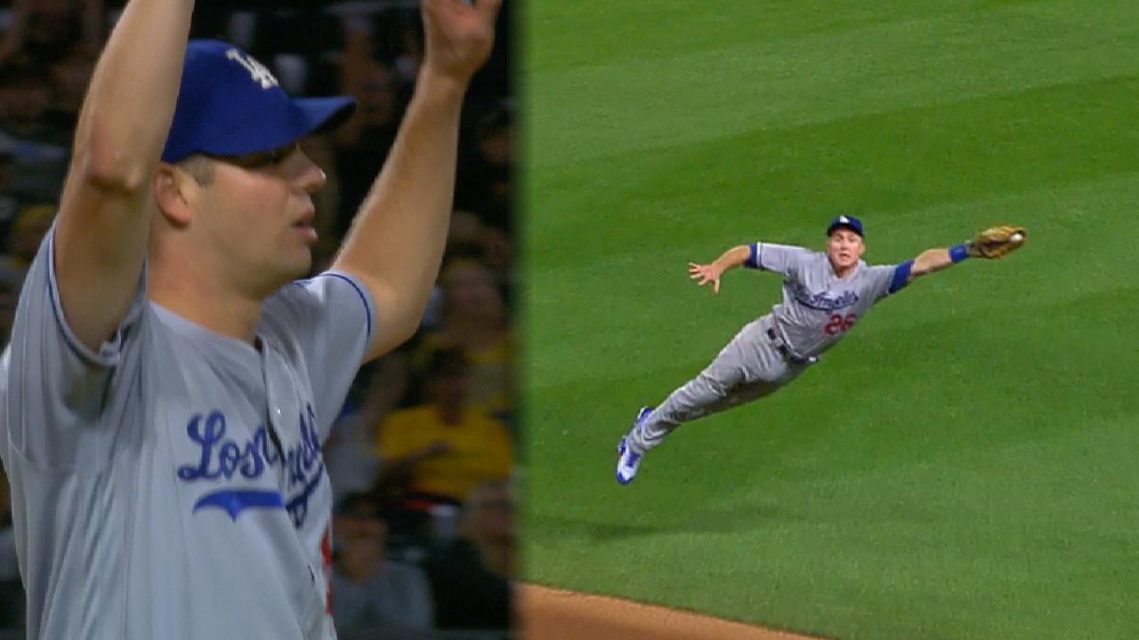 Must C: Utley saves perfecto