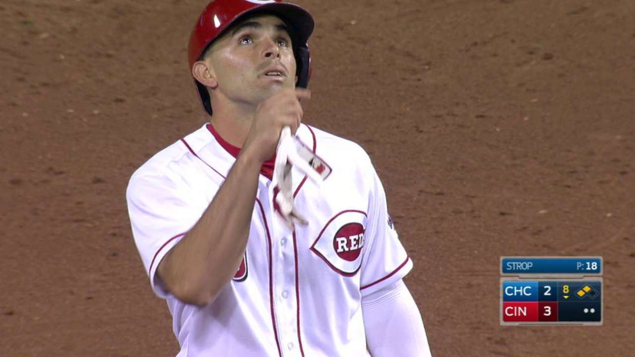 Con doblete, Peraza define remontada de Rojos ante Cachorros