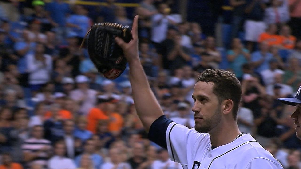 Shields' complete-game gem