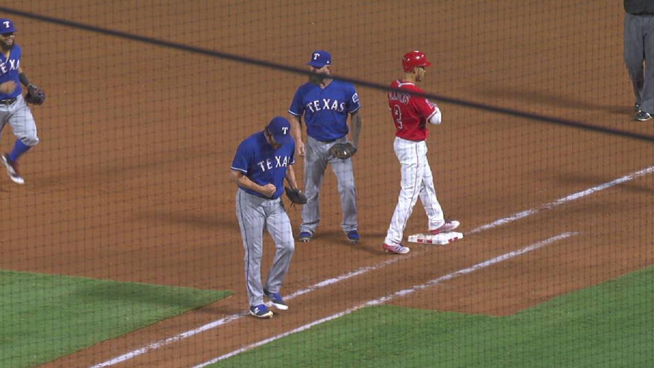 Rangers' Grilli determined to keep pitching