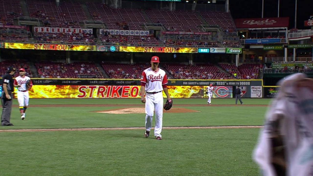 Rojos dominan a Piratas con buena salida del novato Stephenson
