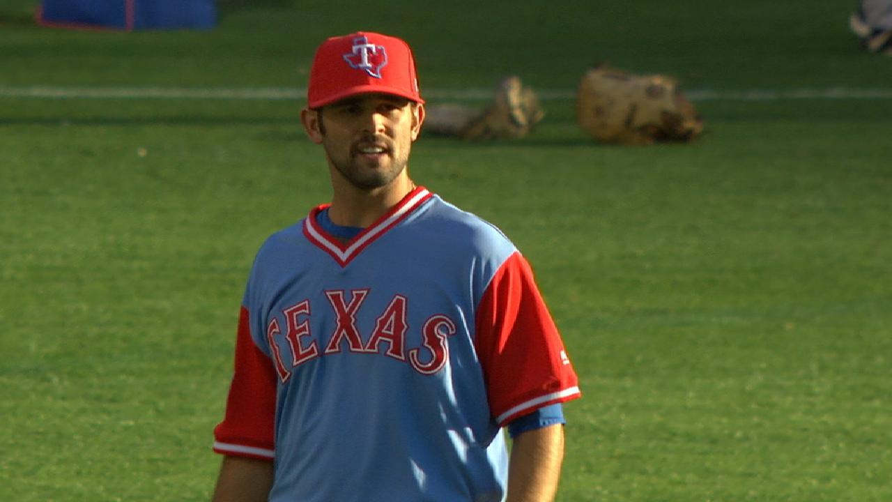 Martinez to start for Rangers on Friday vs. Angels