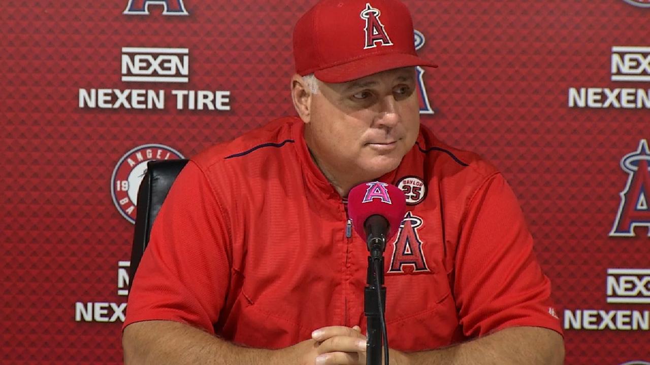 Heaney finds form, fans 10 in best start of '17