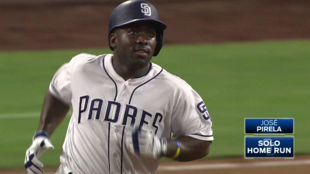 Pirela dio HR y Padres se llevaron la serie sobre Gigantes