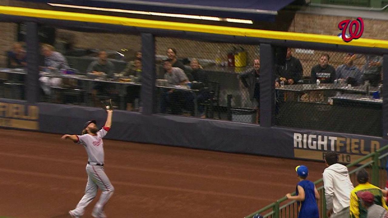 Werth's running catch in right