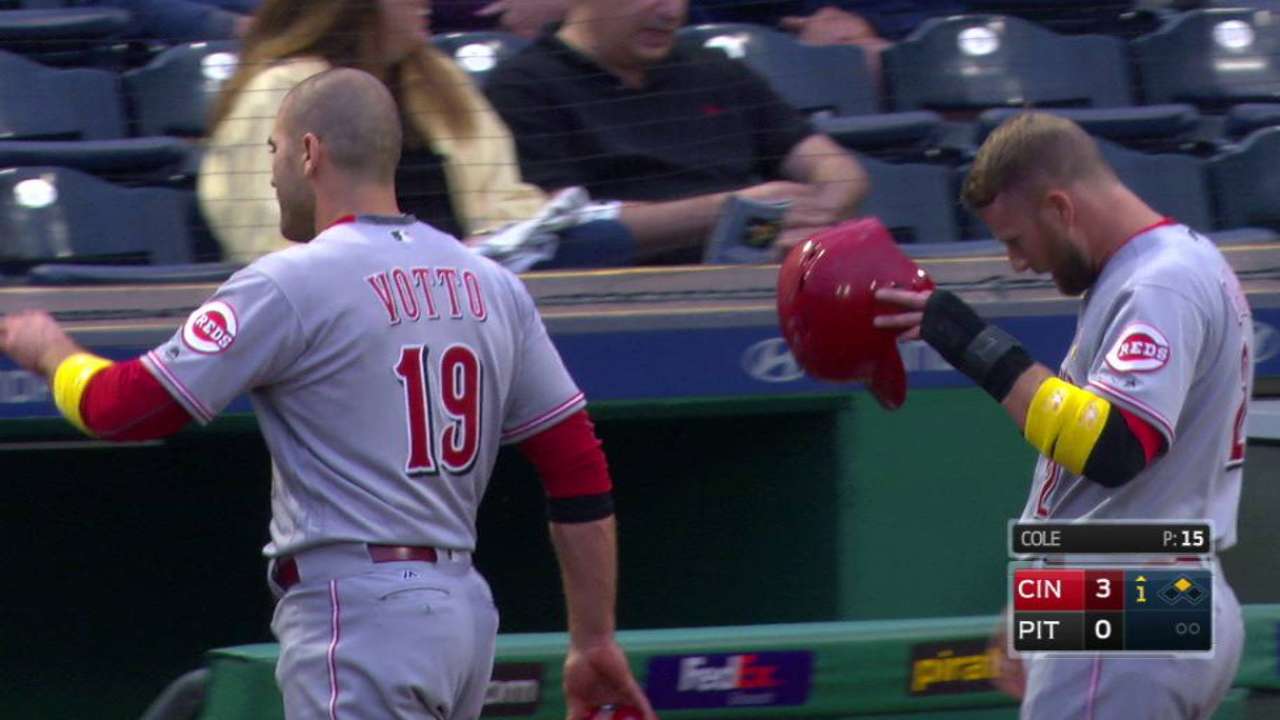 Duvall, Reds get to Gerrit in opener vs. Bucs