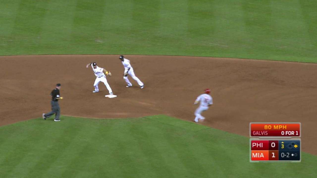 Slump hits 5 despite Peters' dazzling debut