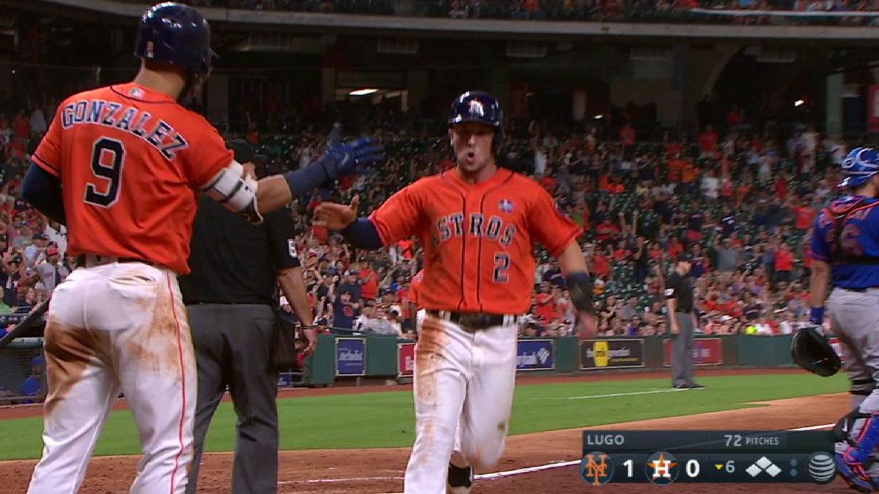 Astros end poignant day with twin-bill sweep
