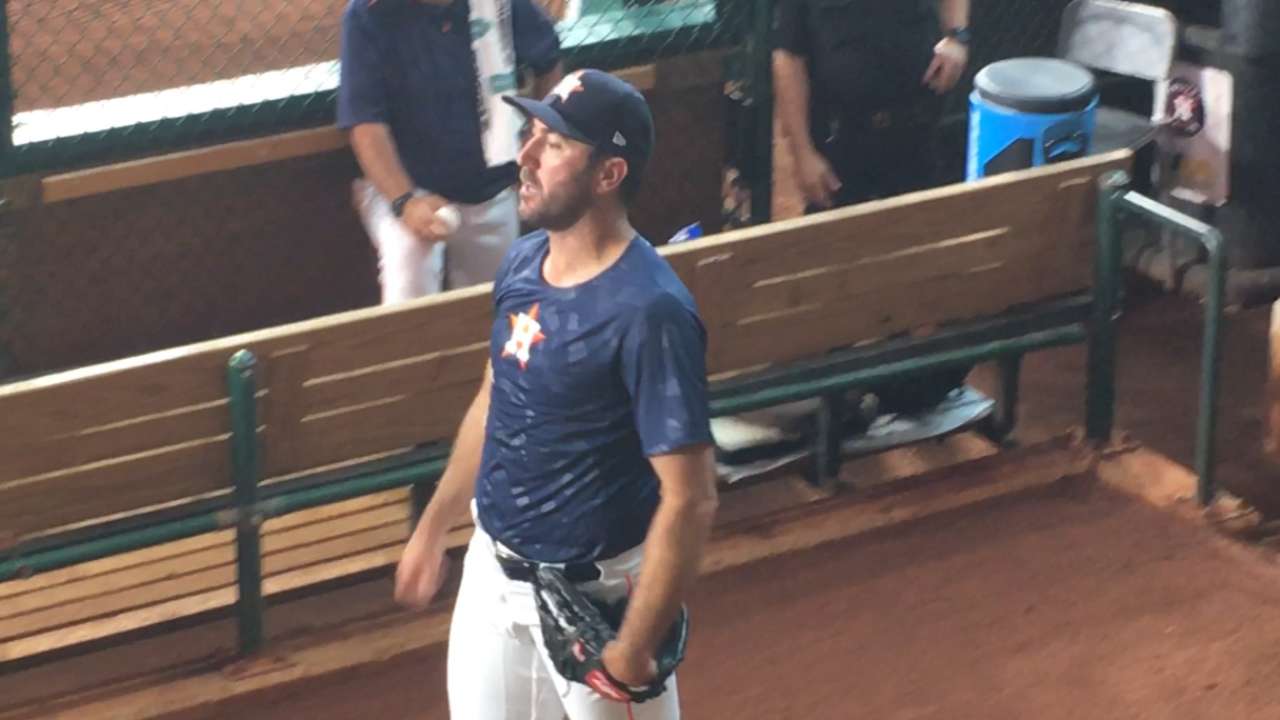 Verlander throws bullpen session
