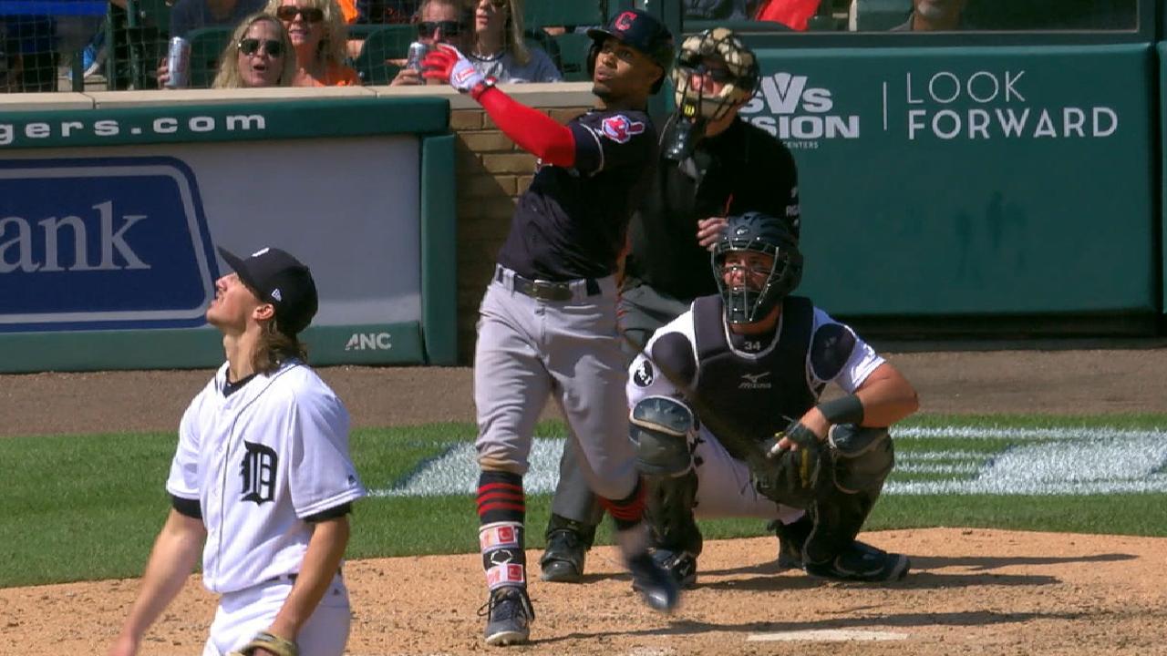 Lindor's record solo smash