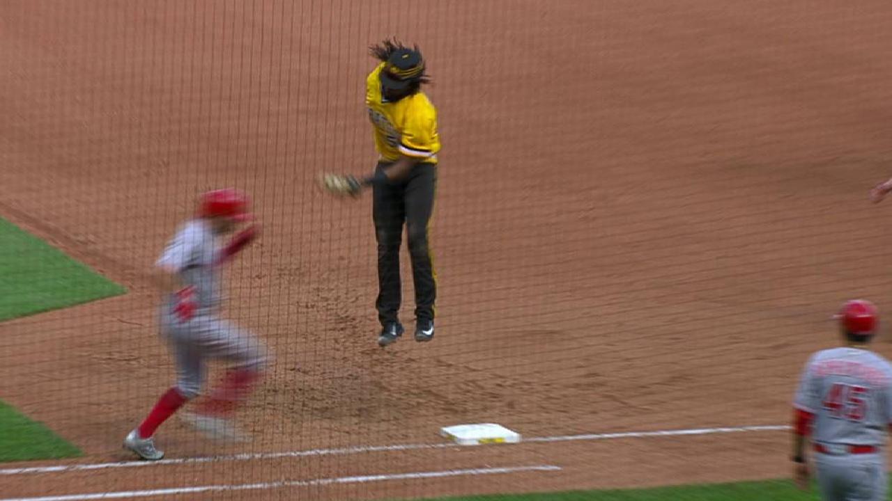 Peraza's infield single stands