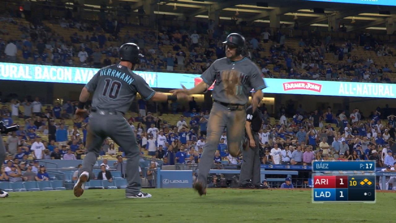 Two score on Grandal's error