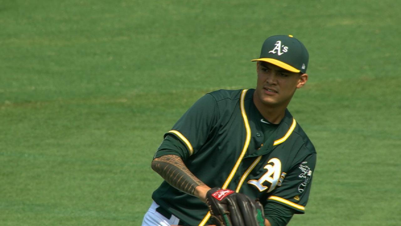 Manaea, Davis help A's snap 8-game skid