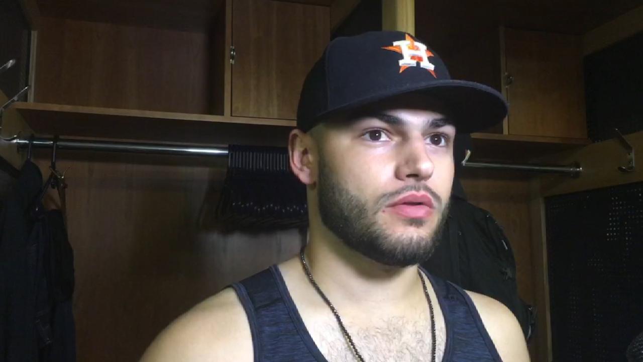 Healthy, bolstered Astros gaining steam