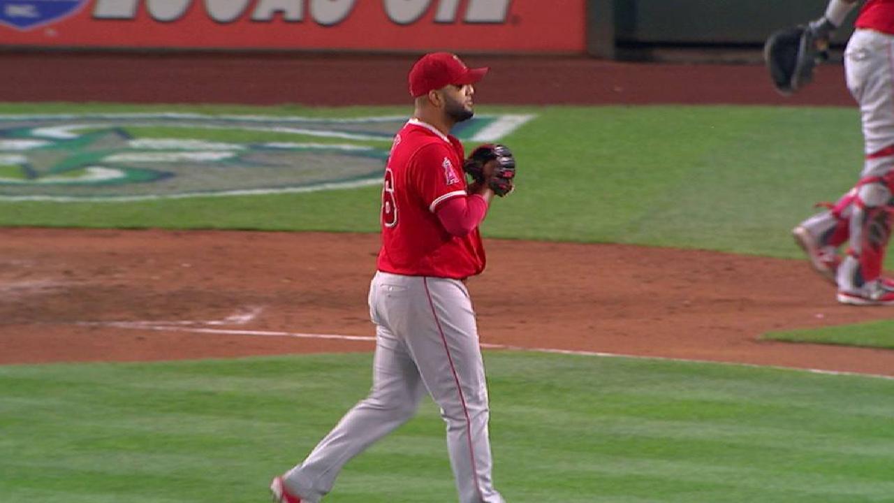 Halos content with leaving Petit in bullpen