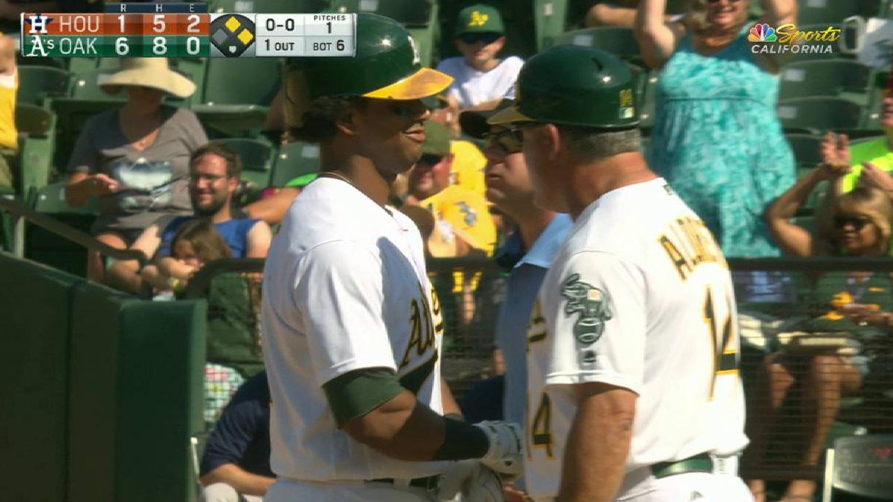 Davis' two-run single
