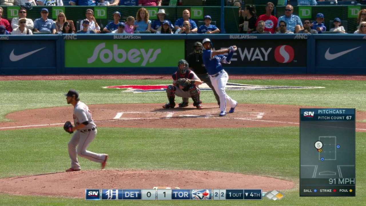 Hernandez' two-run home run