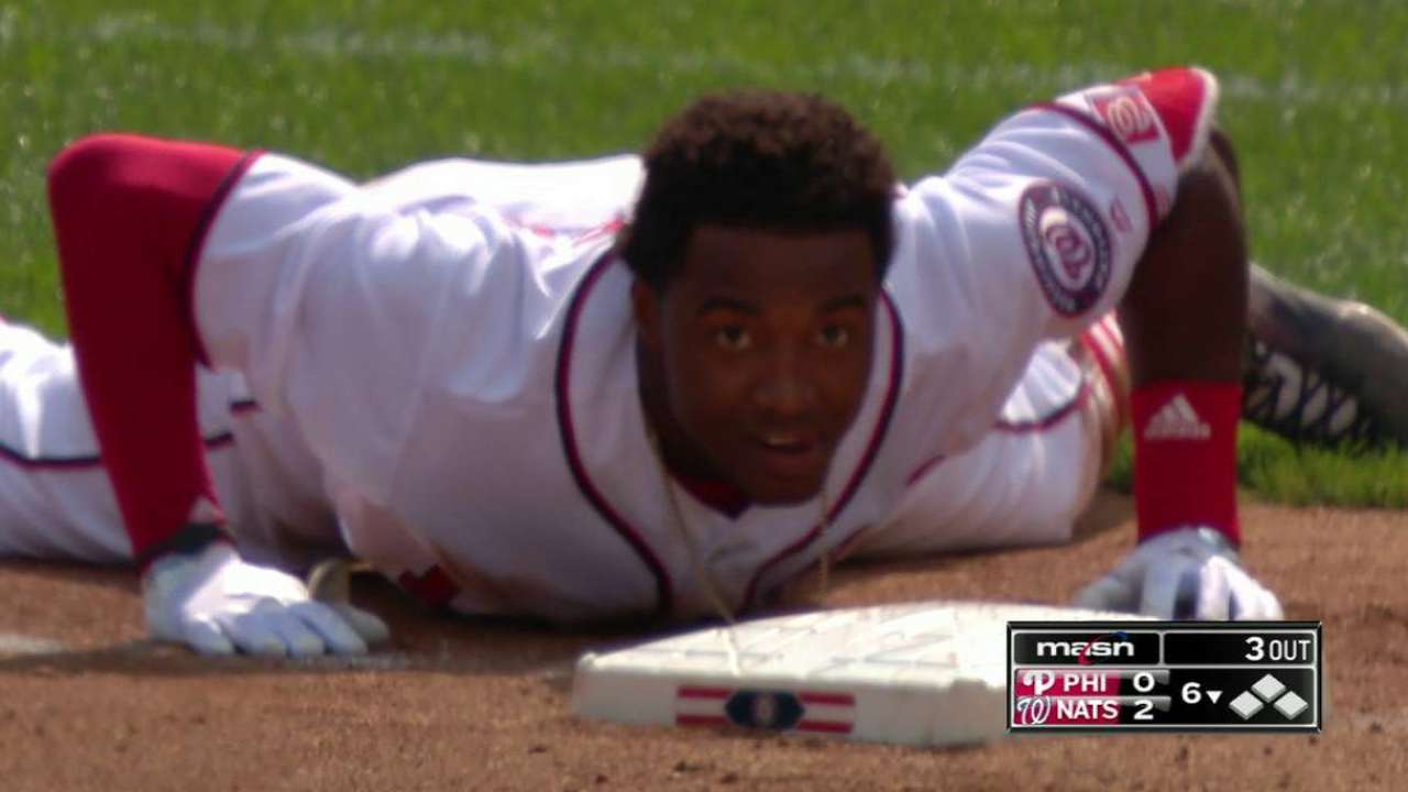 Robles' first MLB hit