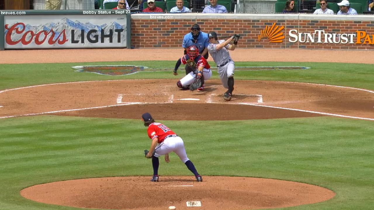 Marlins let late lead slip away, fall in extras