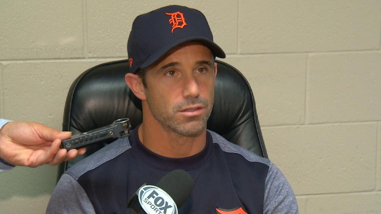 Ausmus on pitching in 8-2 loss