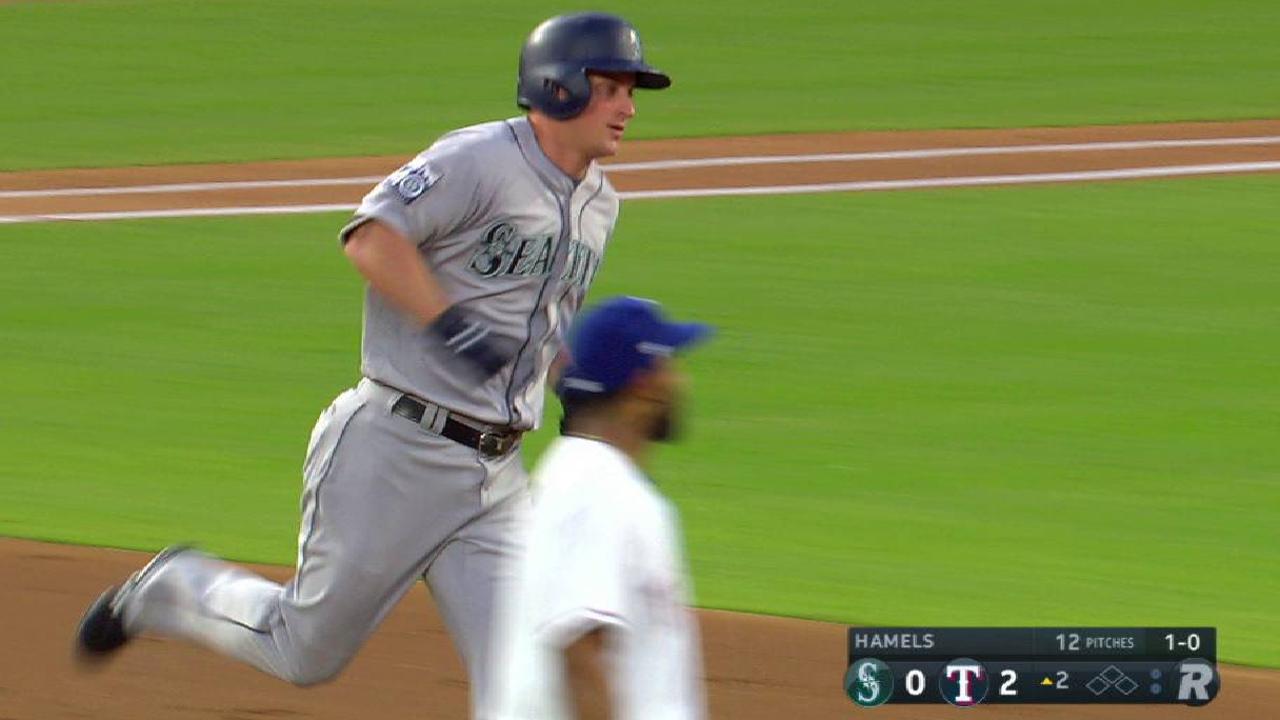 Seager's solo home run