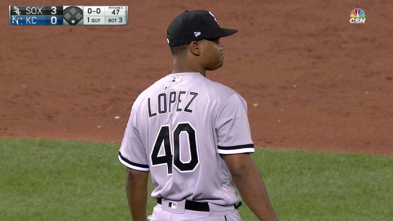 Lopez composed in first win with White Sox