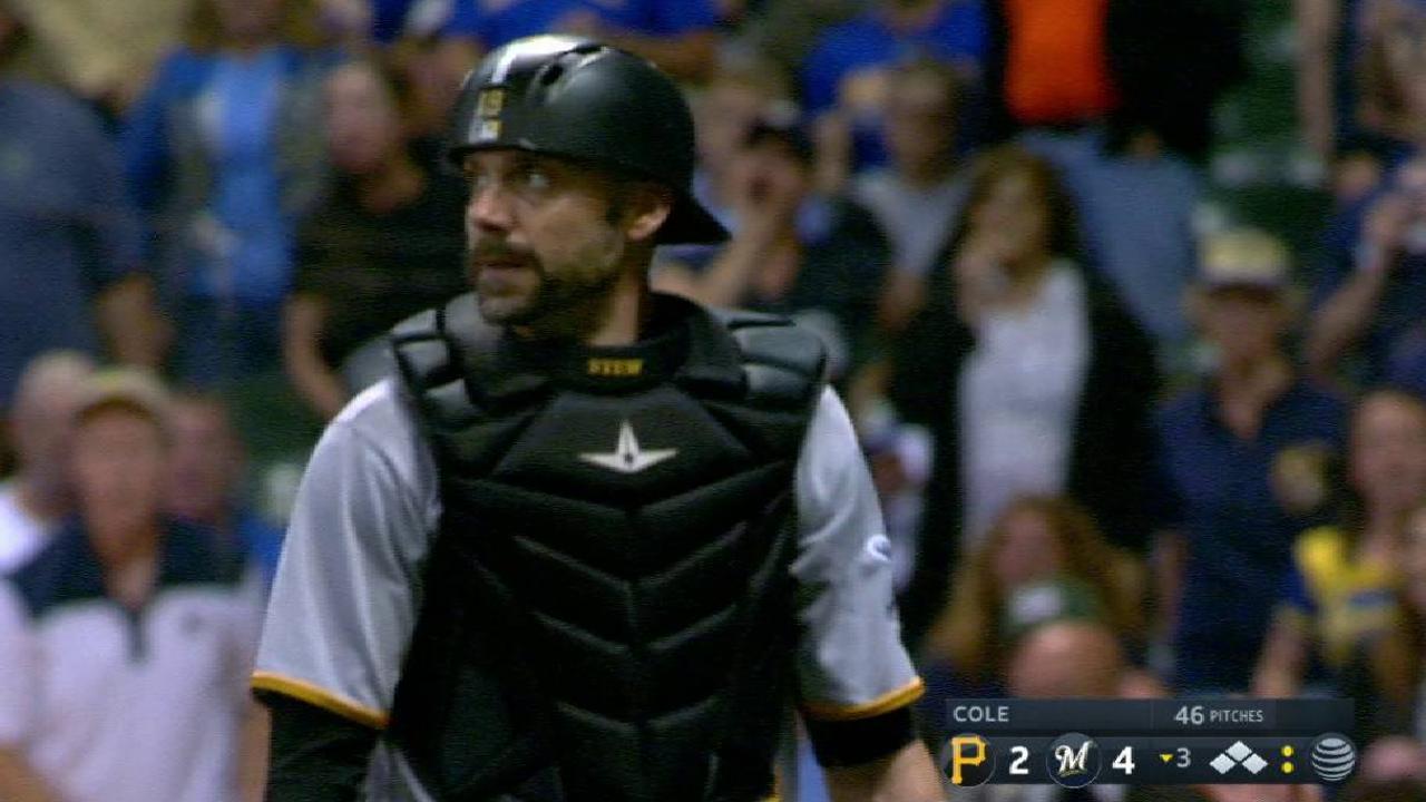 Osuna nabs Santana at the plate