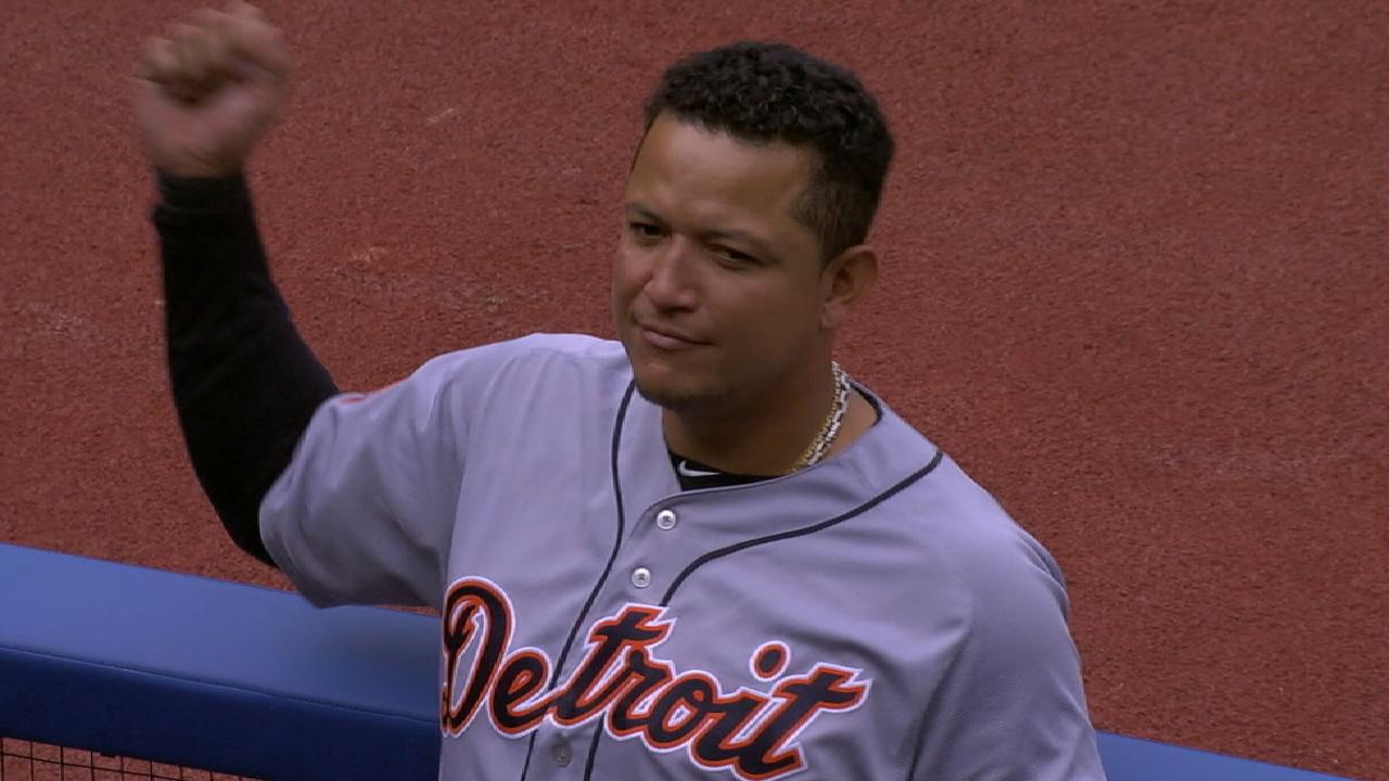 Miggy, fans debate strike zone