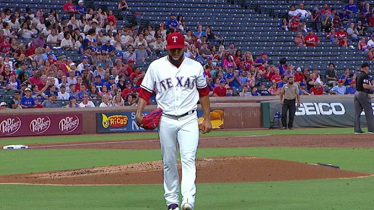 Rangers' offense limited by Mariners in loss