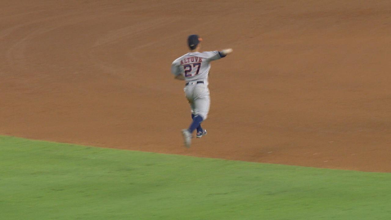 Altuve's fantastic jump-throw