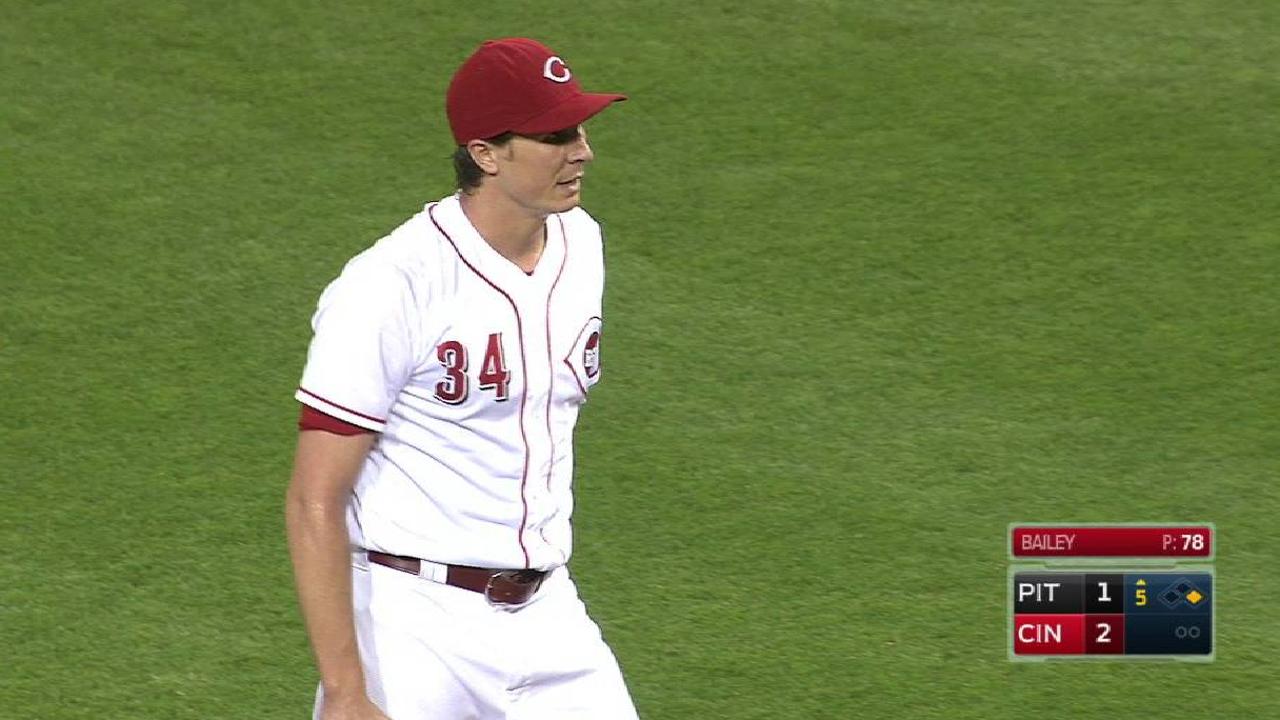Bailey completes 1-2-3 inning