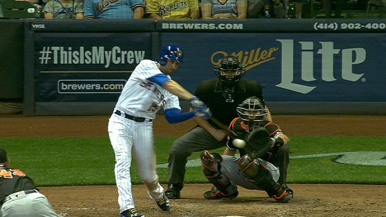'Visiting' Crew erupts in 8-run 8th to beat Fish