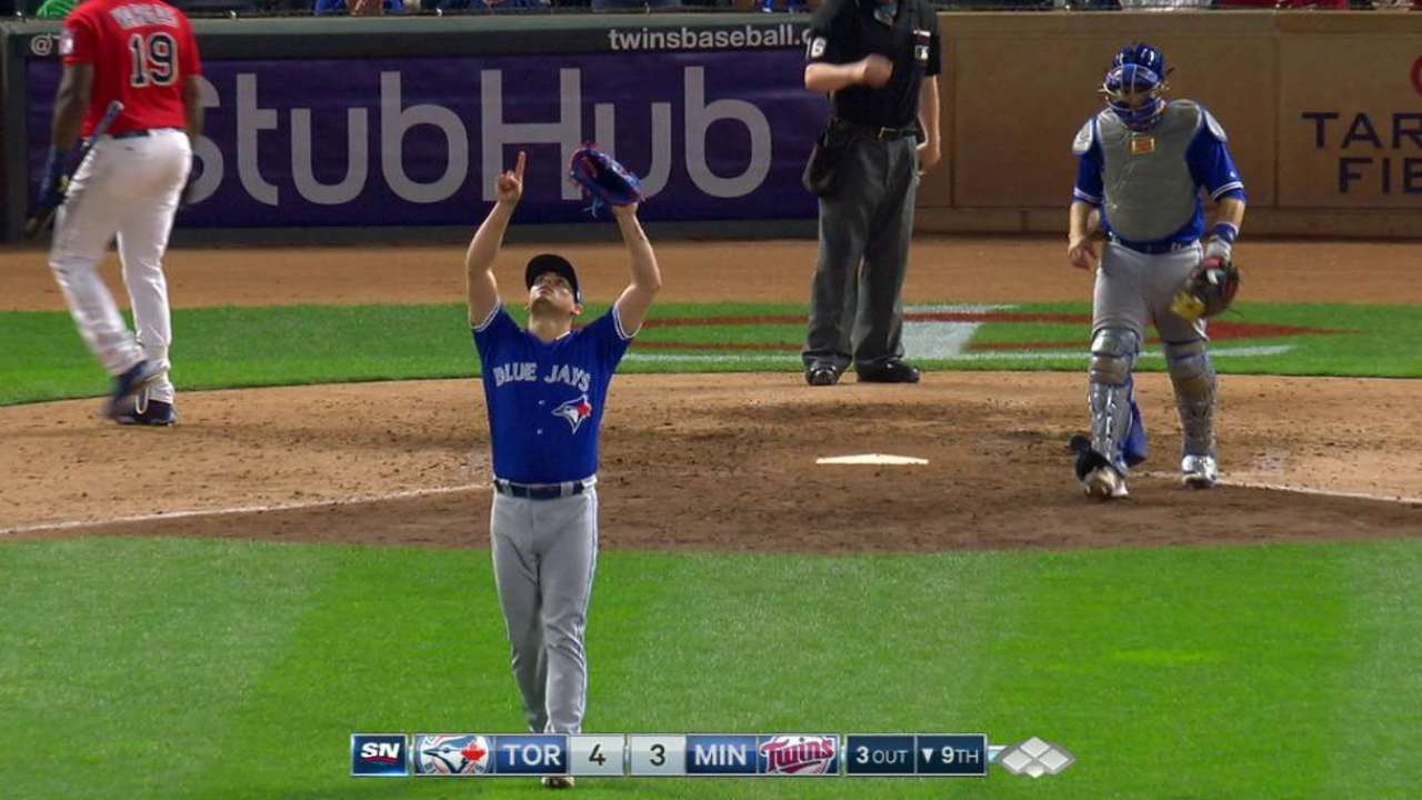 Osuna's 36th save