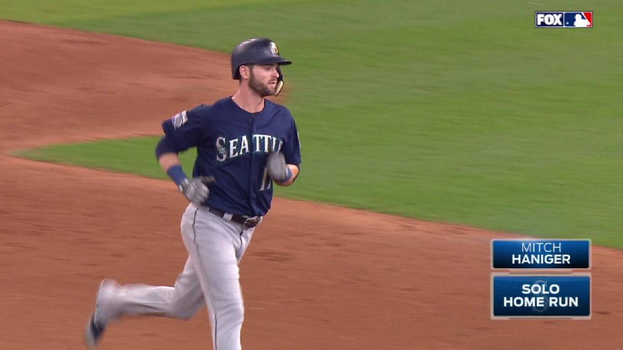 Haniger's solo home run