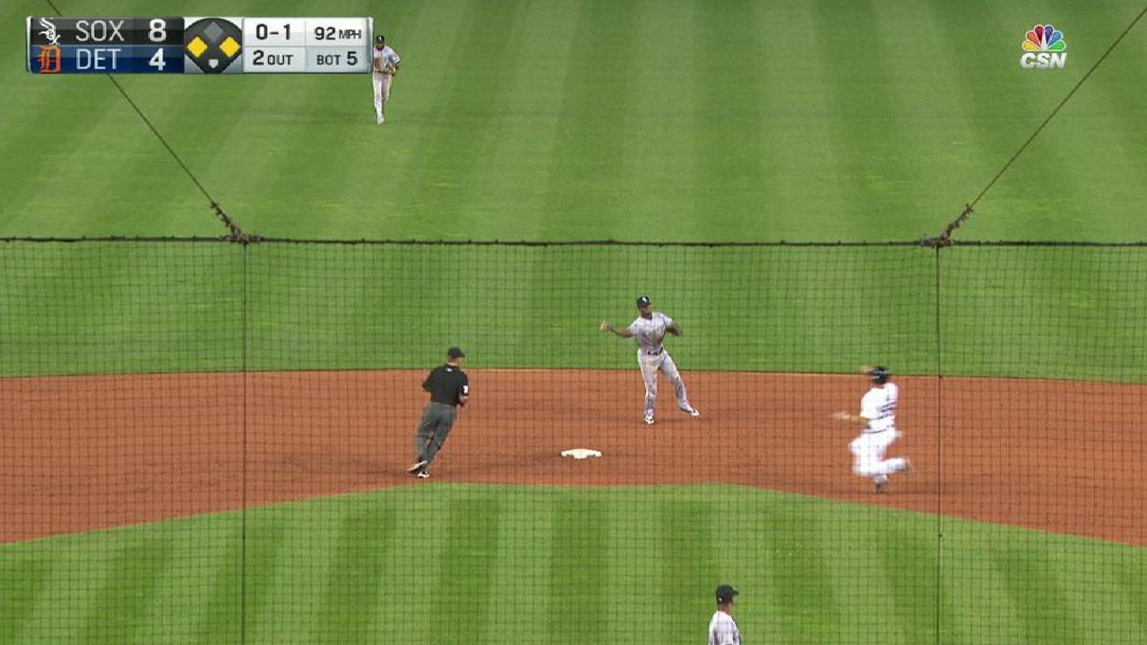 Lopez escapes a jam in the 5th