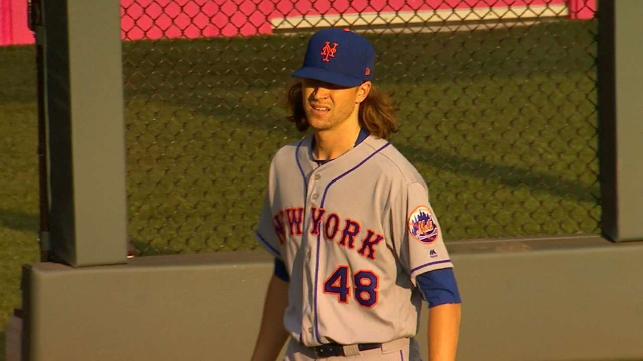 deGrom K's 7 in 15th win